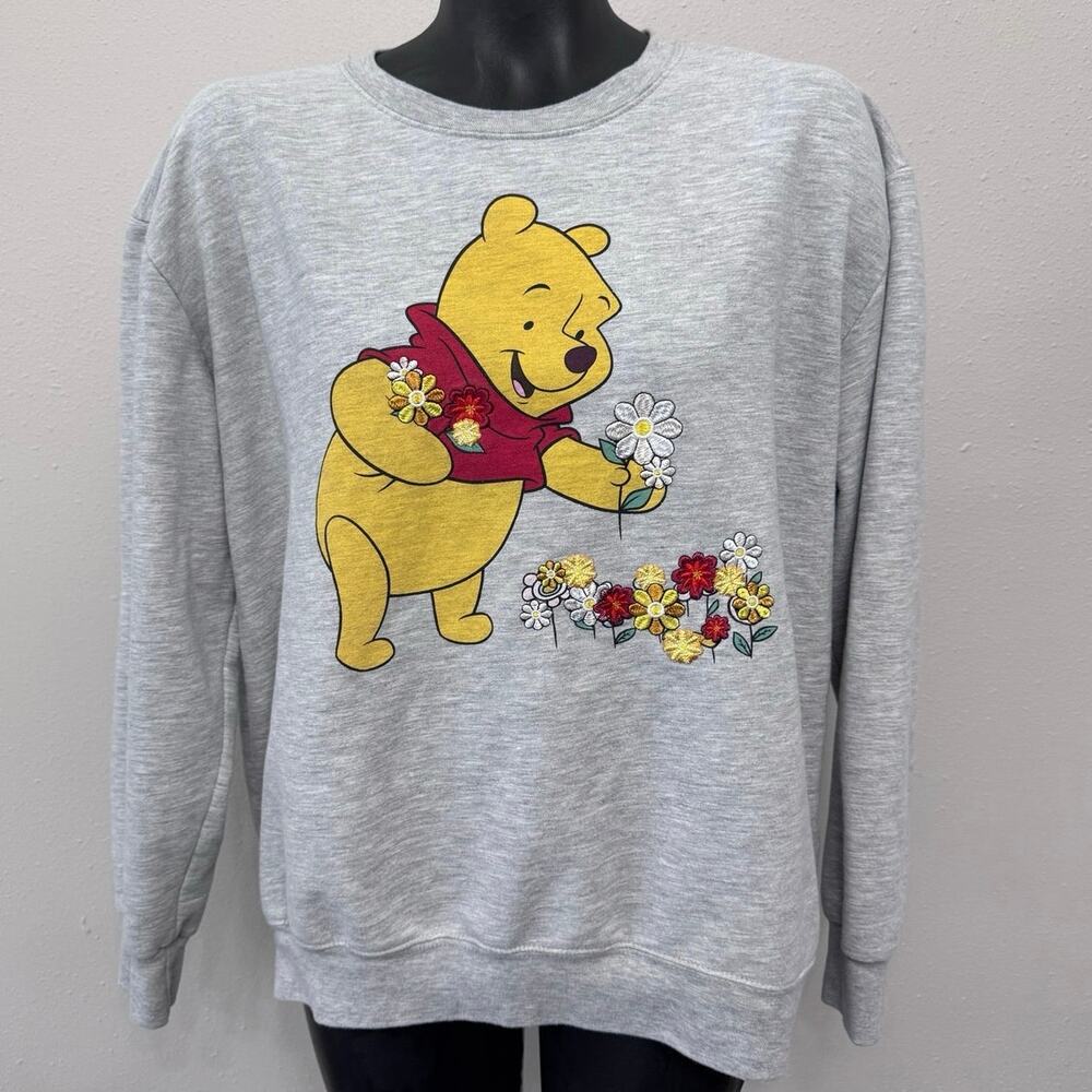 Disney Winnie the Pooh Women's XXL Embroidered Sweatshirt Floral Whimsical Twee